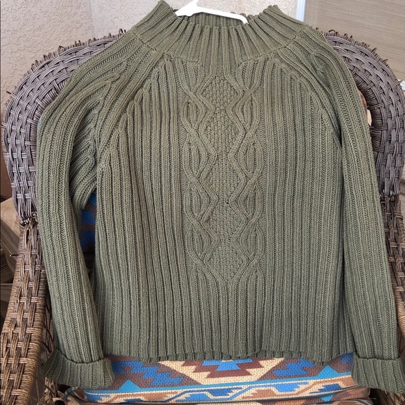 Liz Claiborne Cable Knit Sweater - EUC - Picture 3 of 11